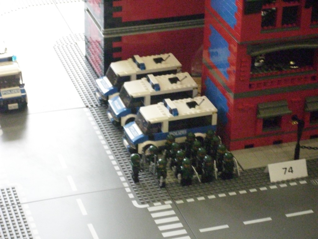 police-cars-2.jpg