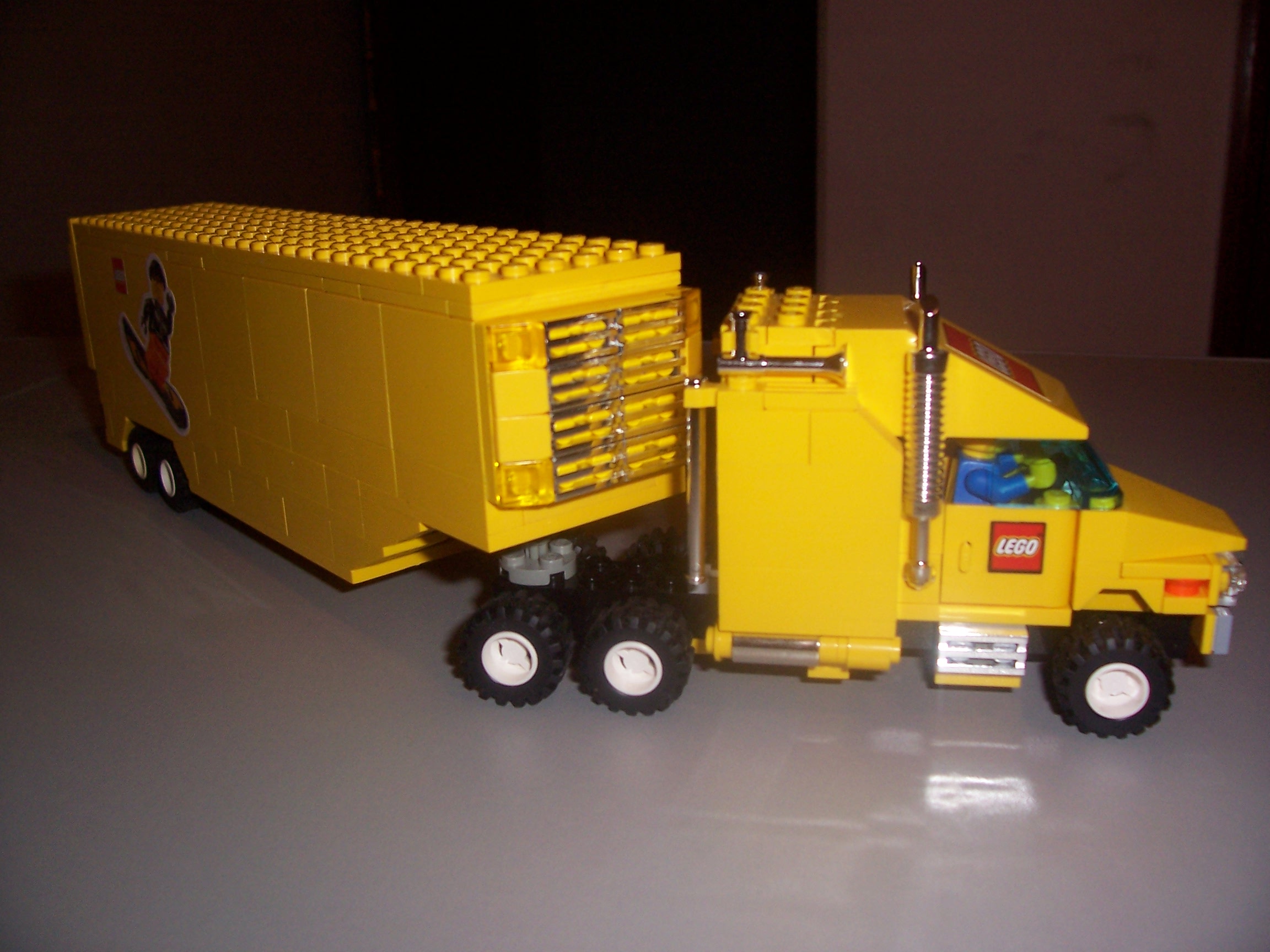 10156truck-3.jpg