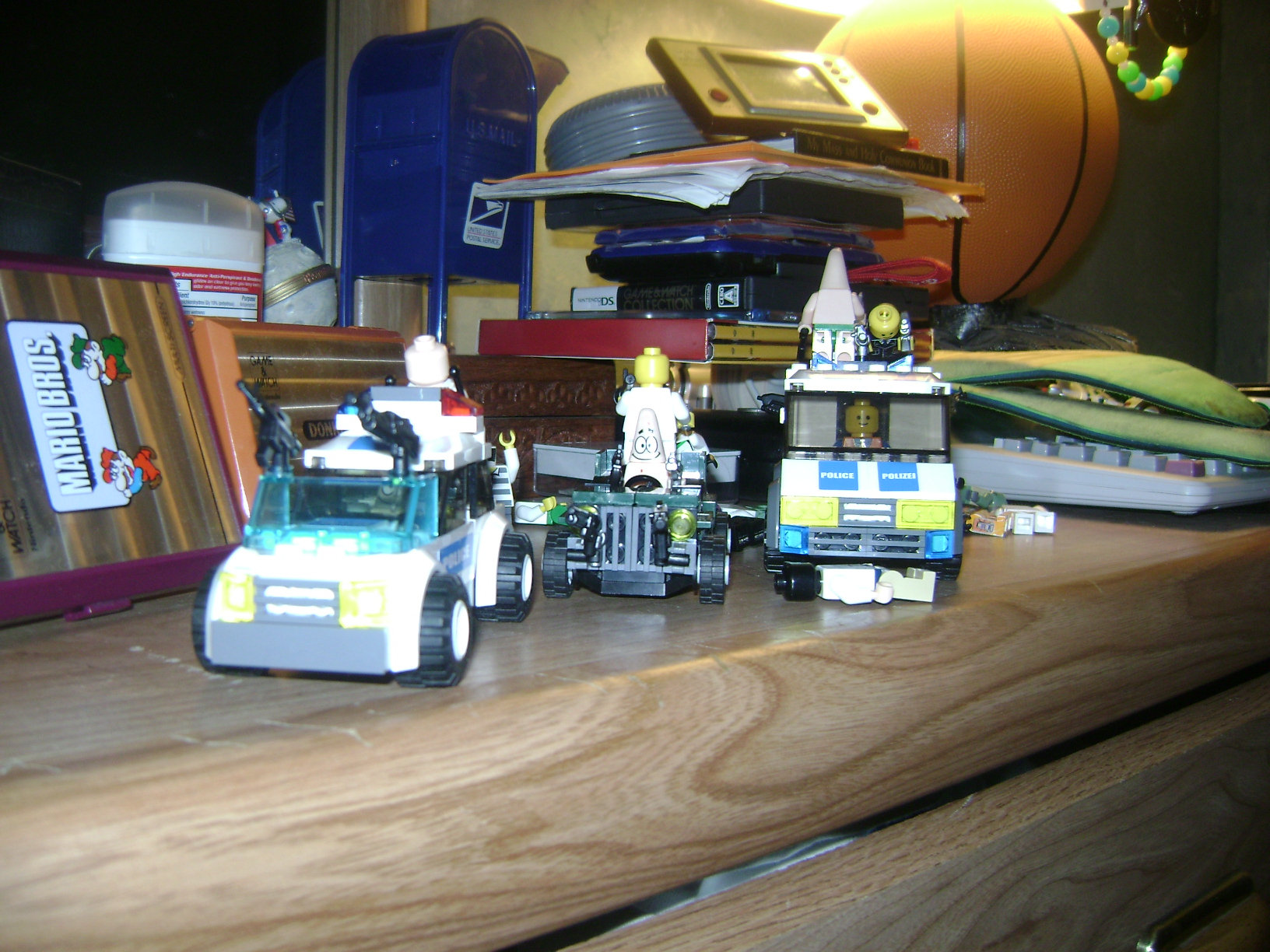 lego_brickarms_zombie_chase_scene_pics_002.jpg