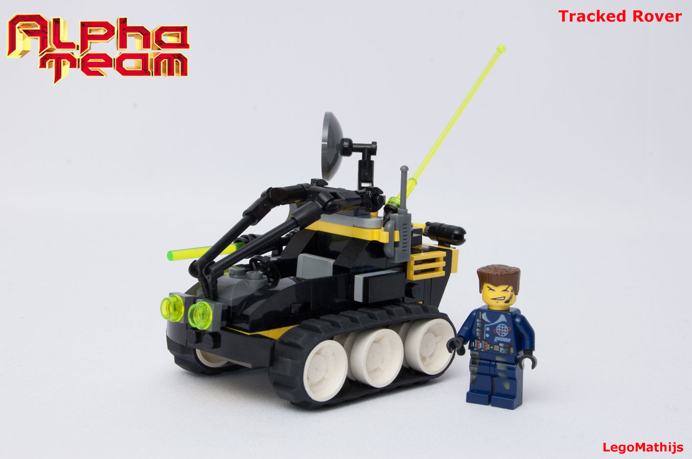 01_tracked_rover.jpg