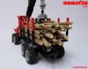 04_komatsu_895_transporting_trunks.jpg