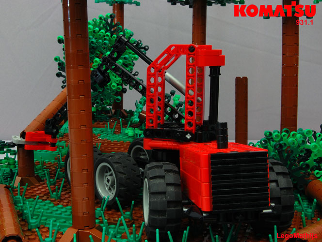 07_komatsu_931.1_backside_view.jpg