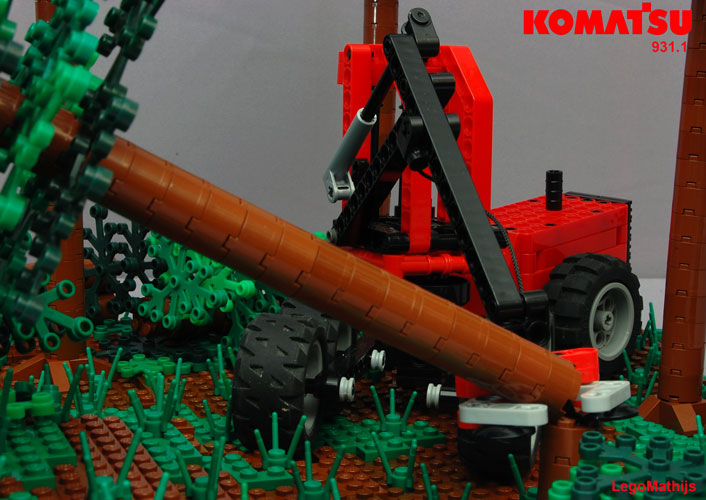 08_komatsu_931.1_front_view.jpg