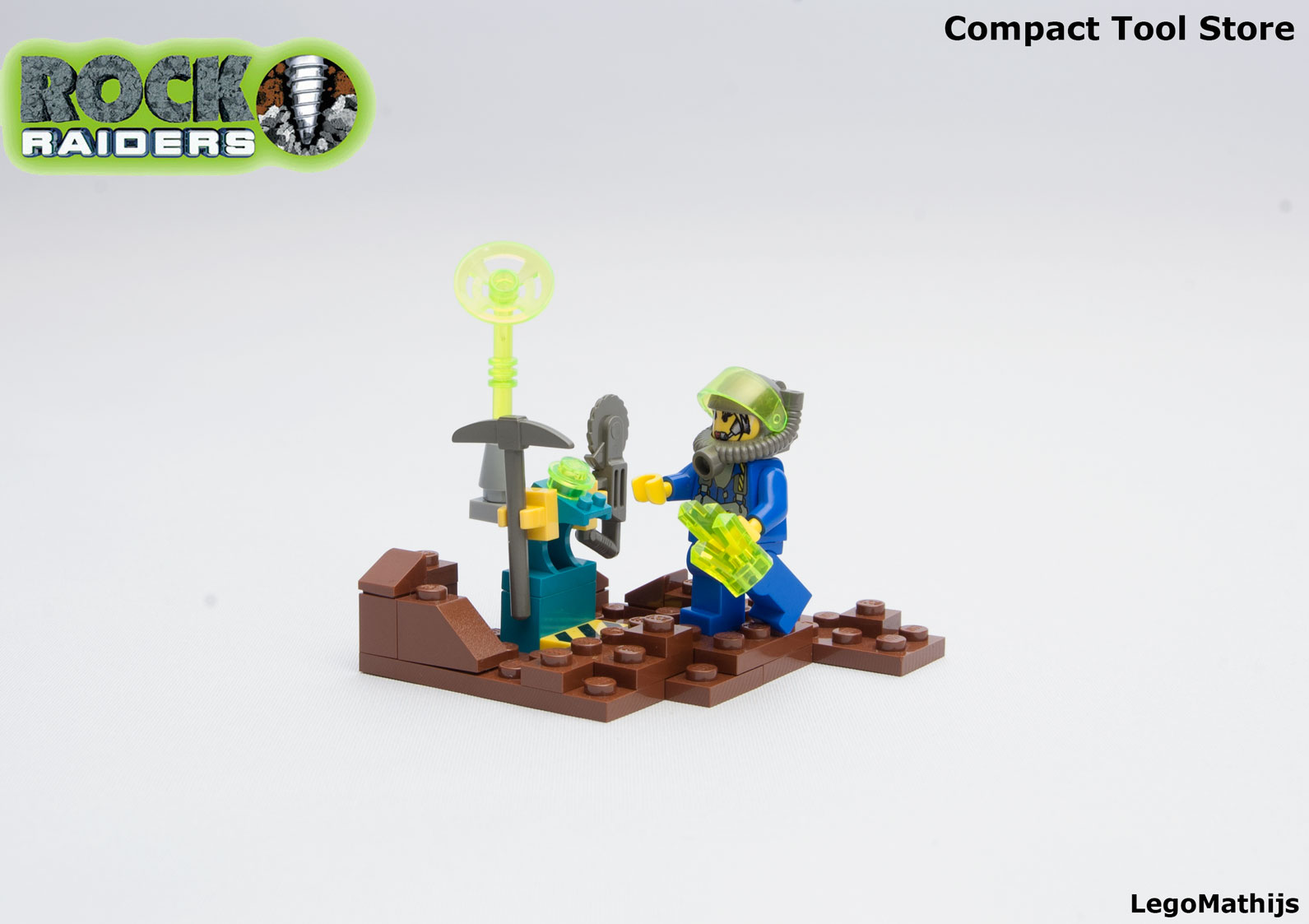 01_compact_tool_store.jpg