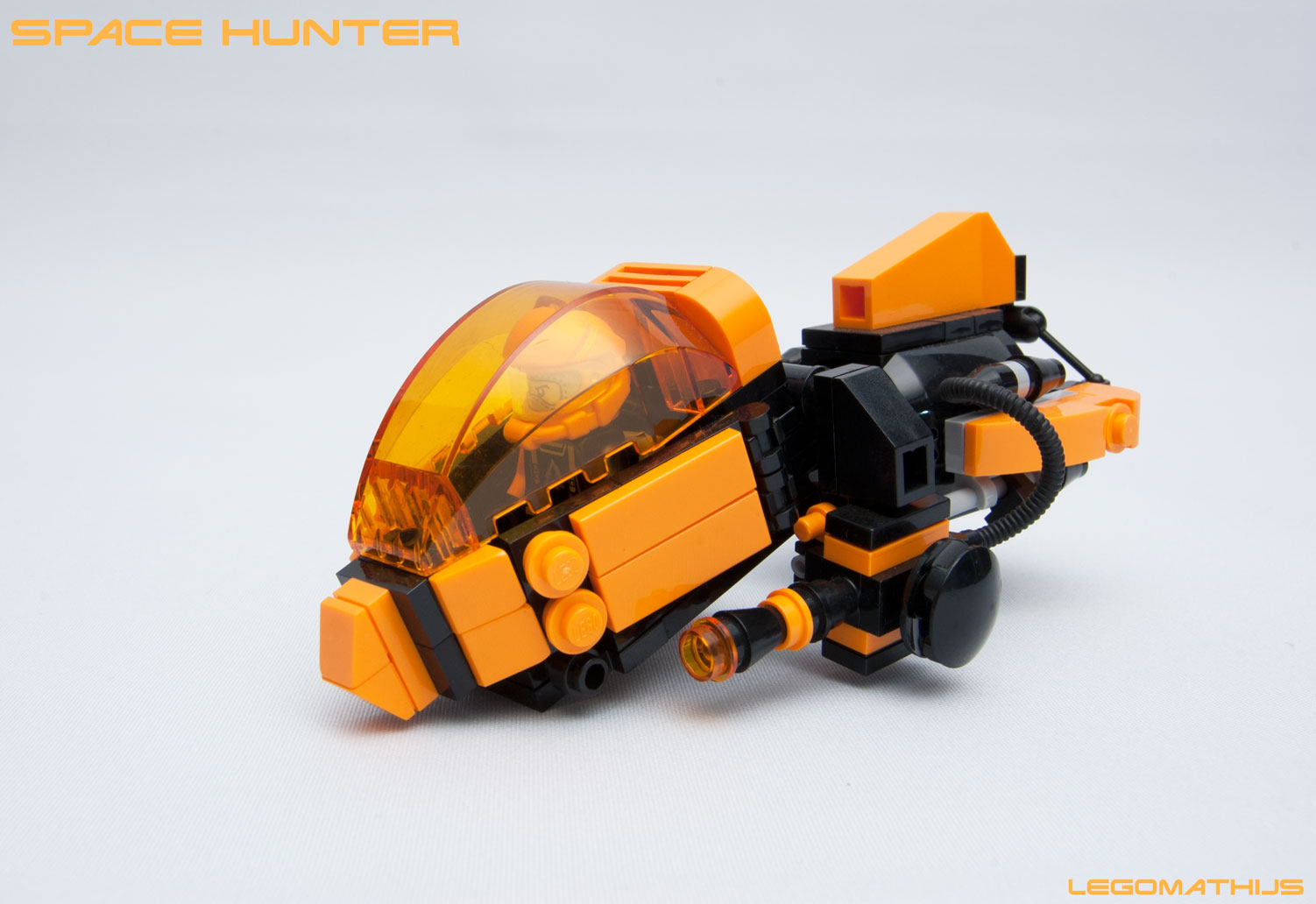 02_space_hunter.jpg