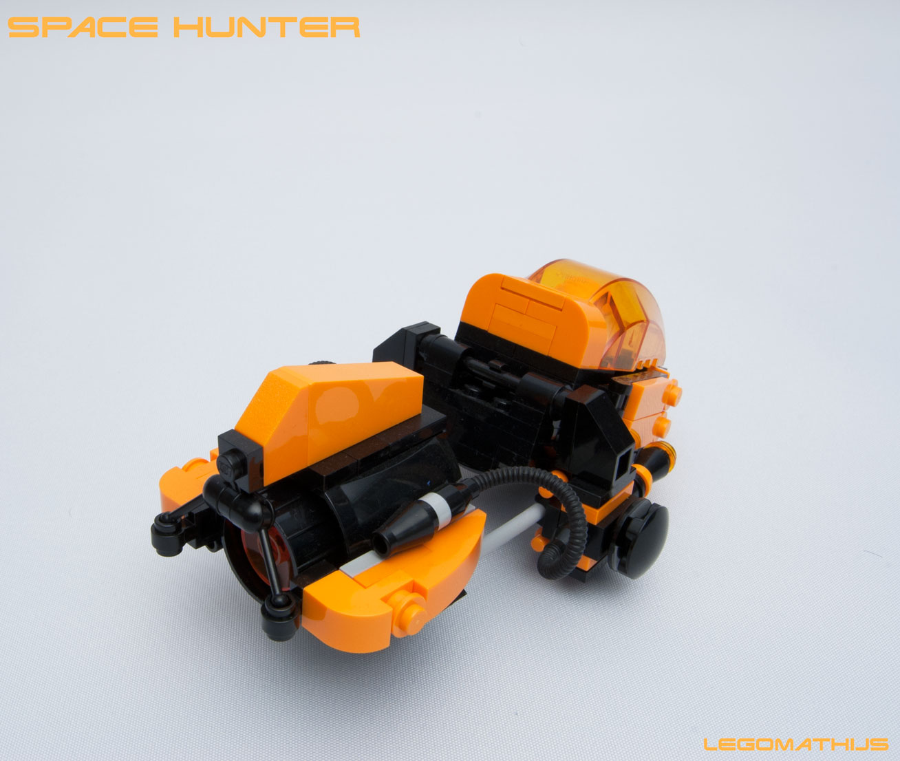 04_space_hunter.jpg