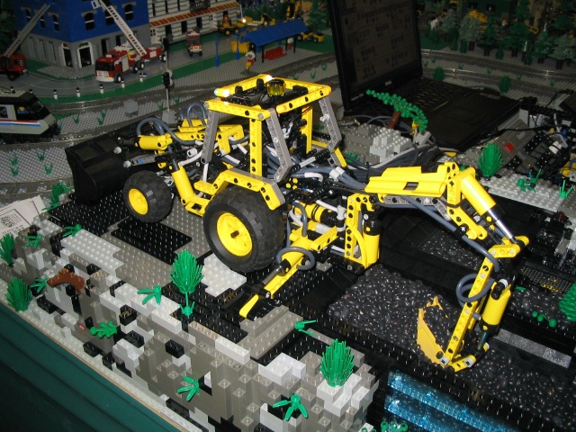 01_backhoe.jpg