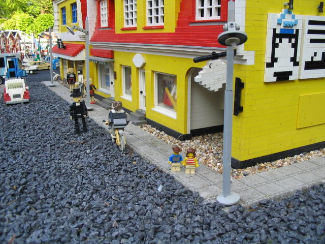 37_lego.jpg