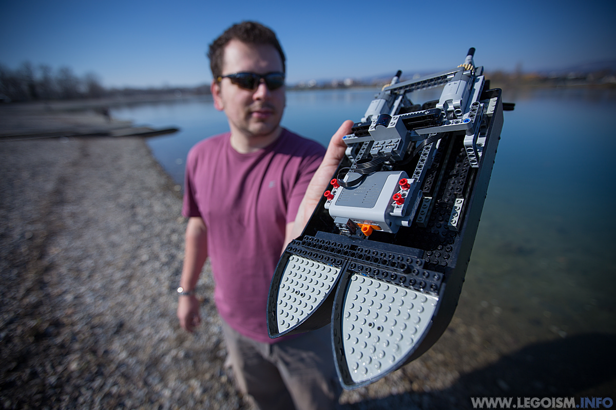 lego_catamaran_boat_legoism6.jpg