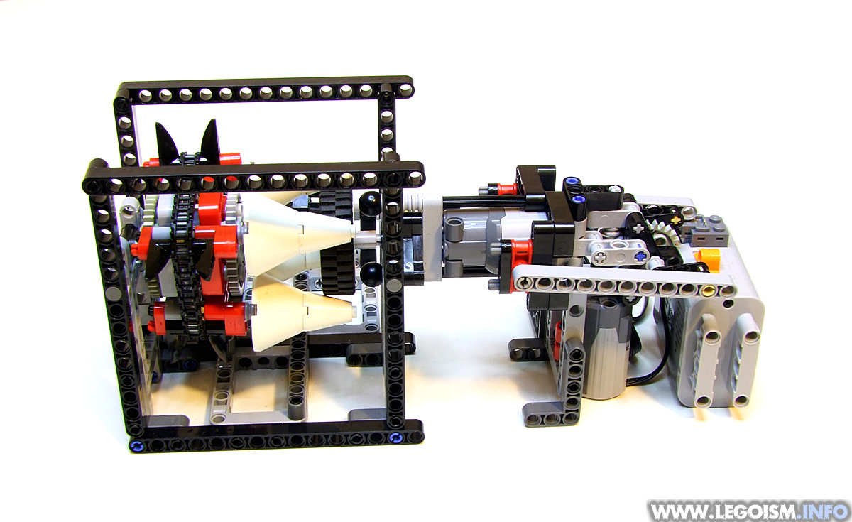 lego-technic-chain-cvt-side.jpg