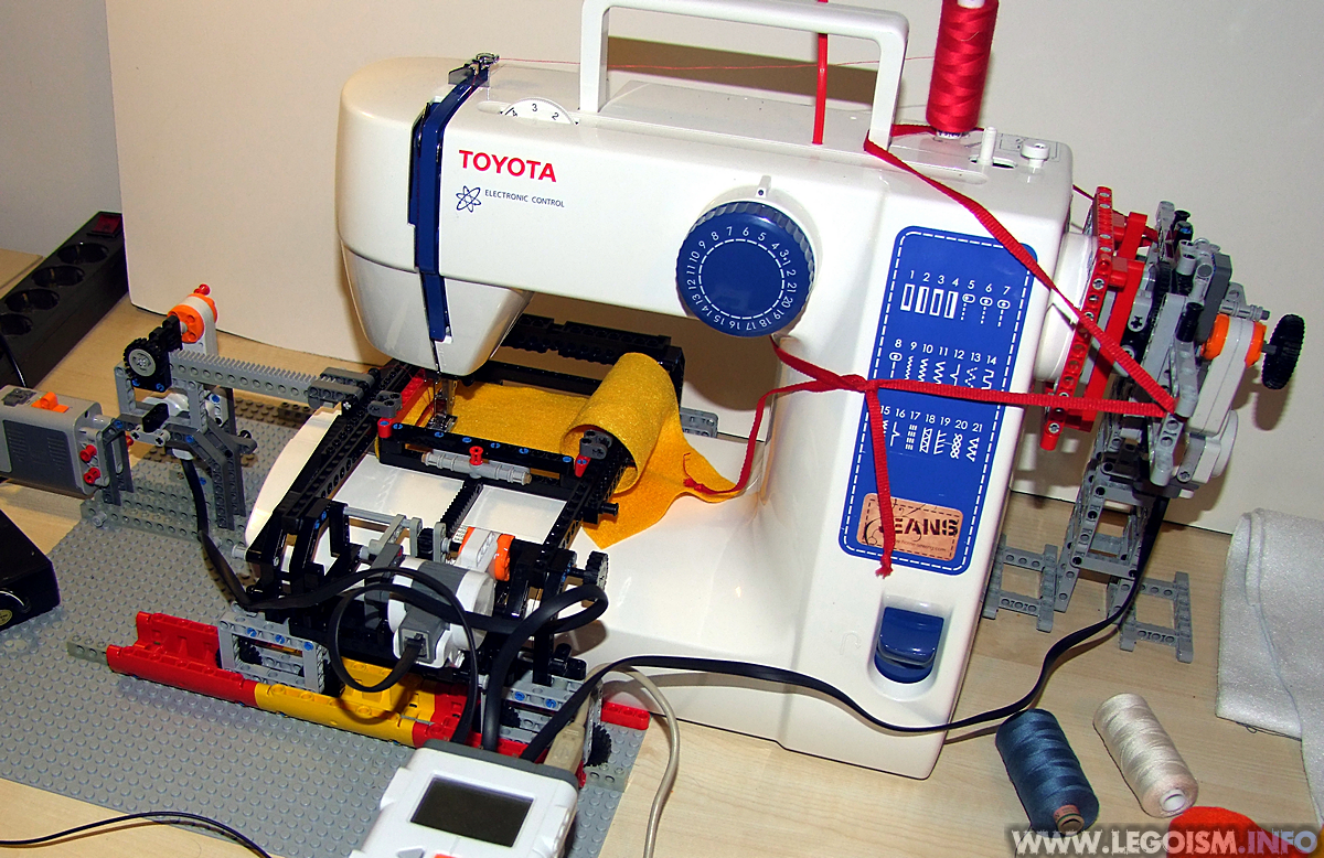 nxt-embroidery-machine-a-main.jpg