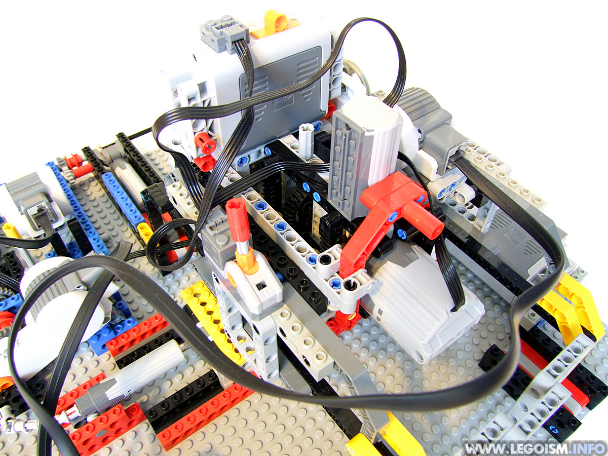 lego-nxt-engraver-structure.jpg
