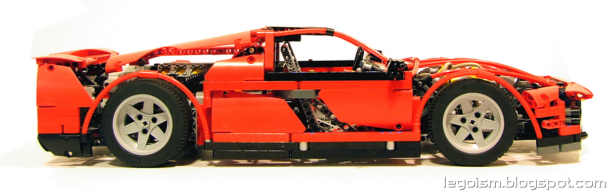 lego-technic_tgb-supercar_const-side.jpg