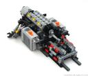 lego-technic_tgb-supercar_progression4.jpg