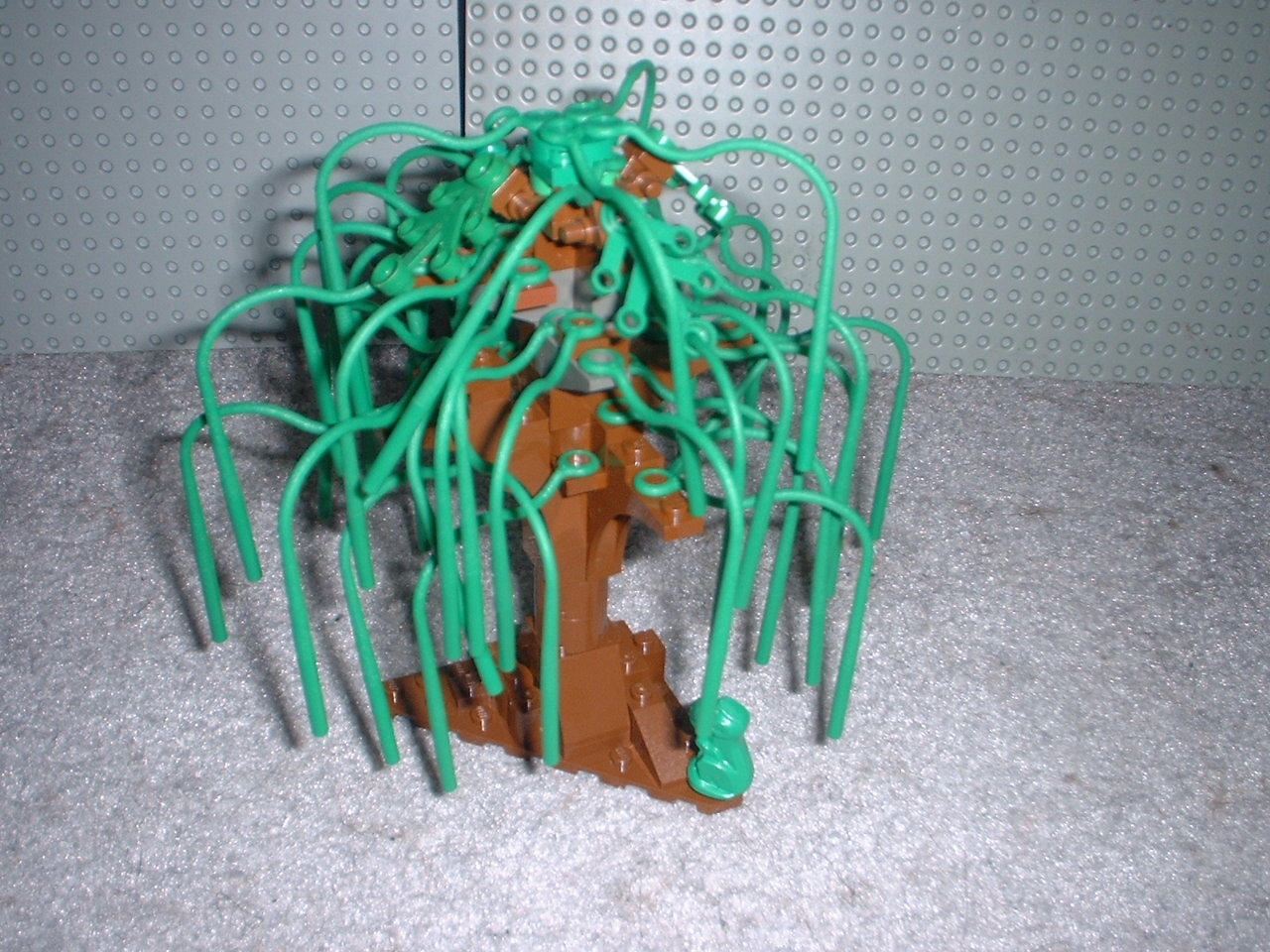 treeclub.jpg