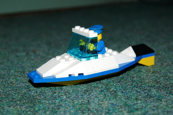boat02.jpg