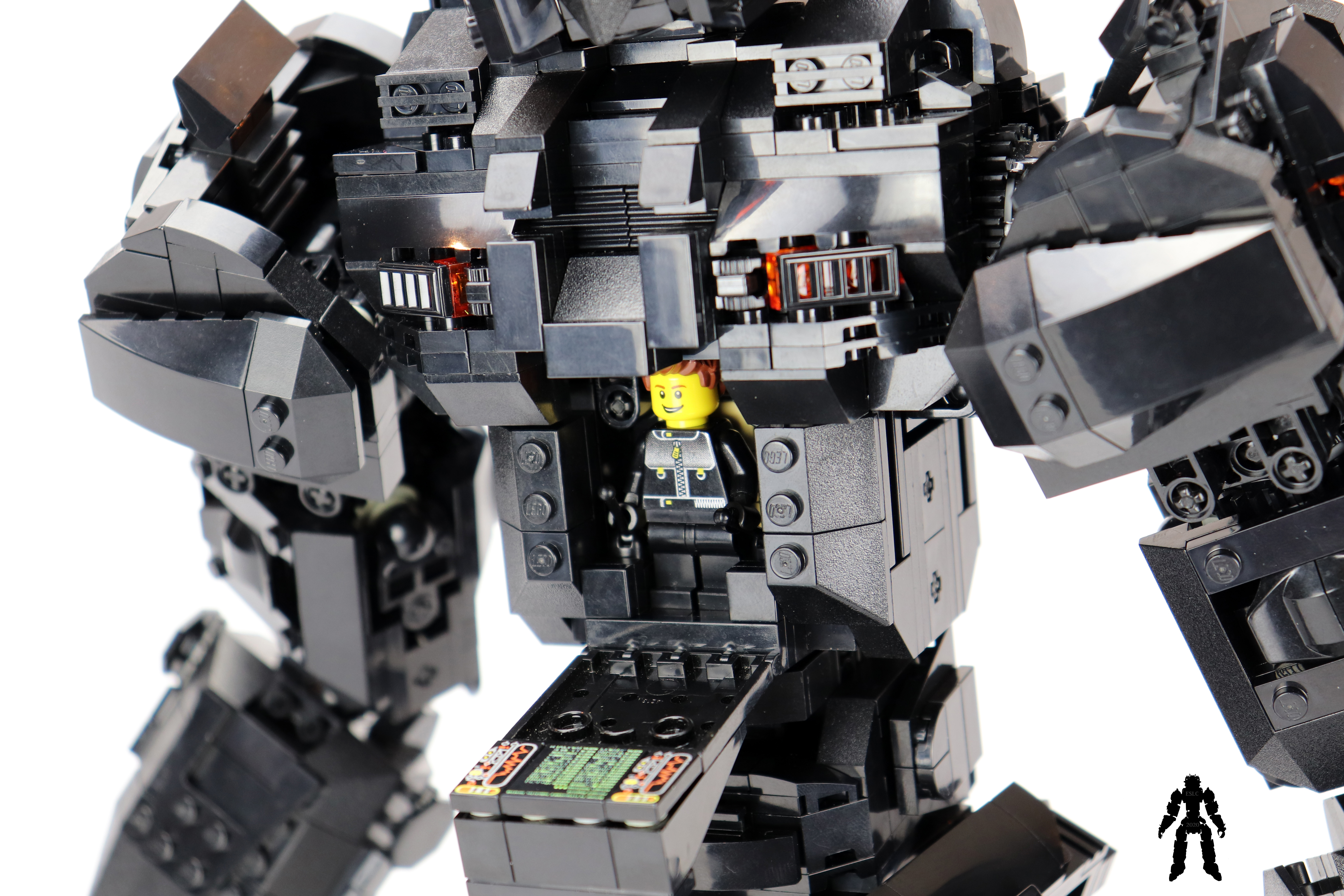 05-black-bear-mecha-mk2.jpg