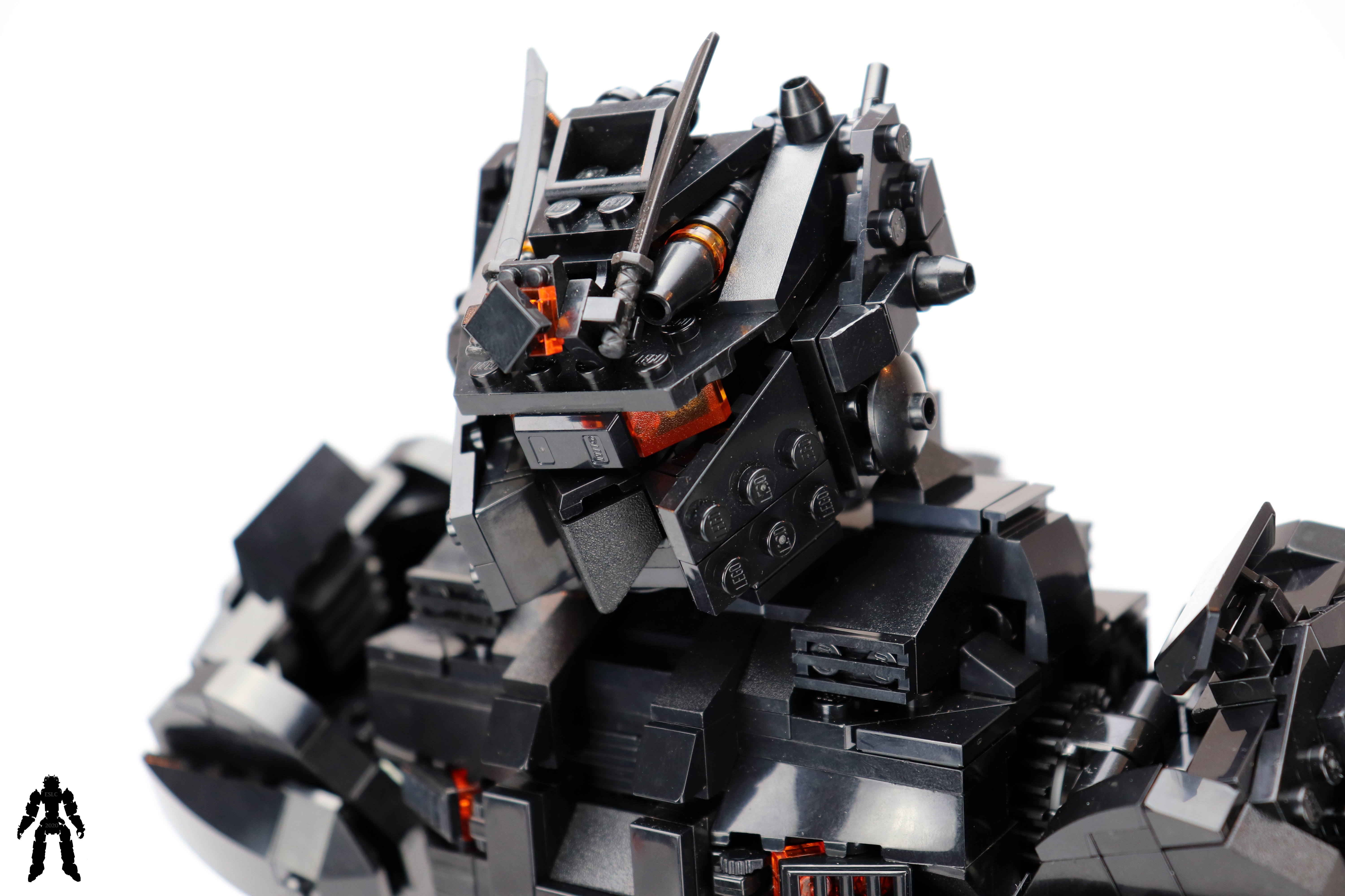 10-black-bear-mecha-mk2.jpg