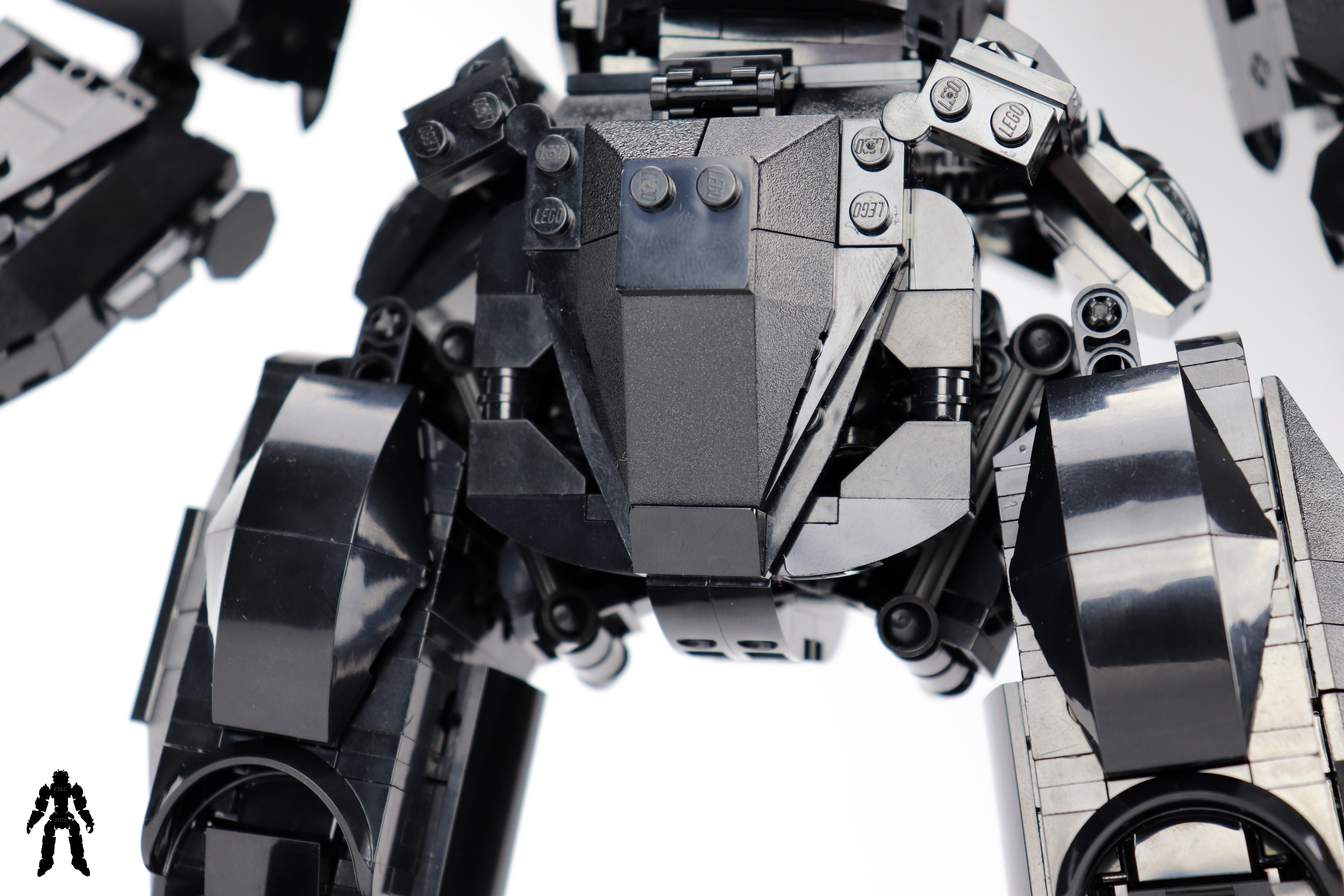 13-black-bear-mecha-mk2.jpg