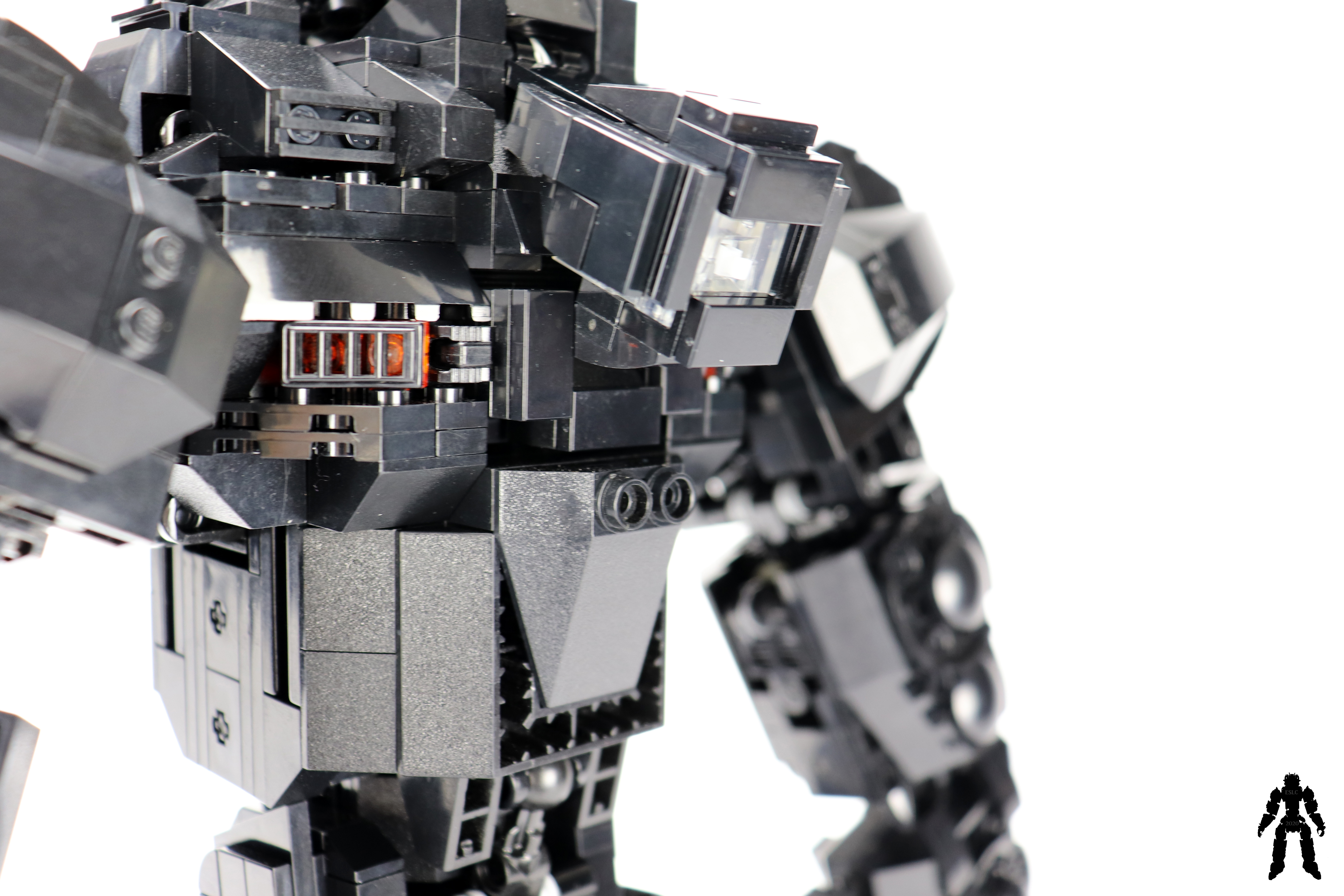 24-black-bear-mecha-mk2.jpg
