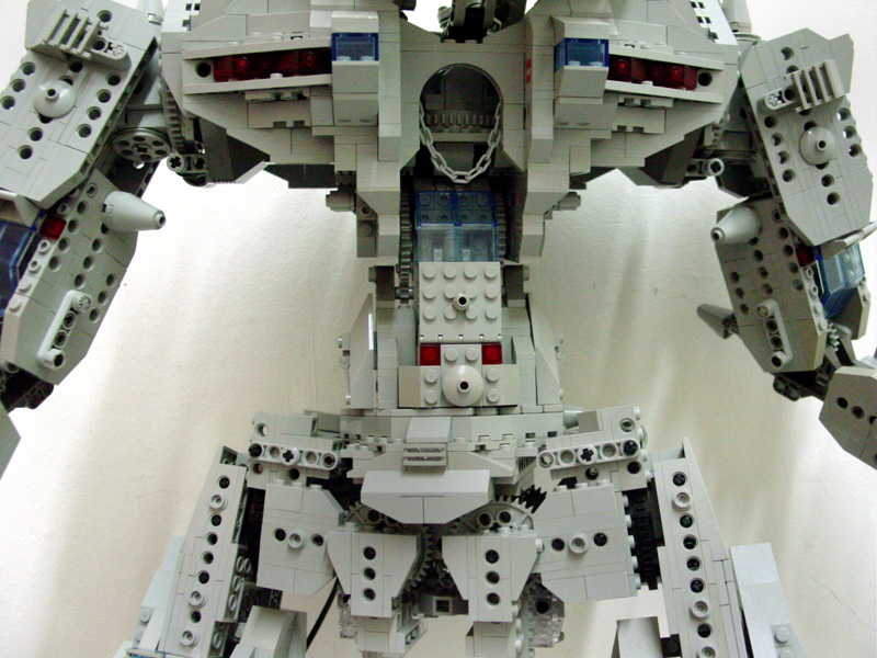 12-beeesh-mecha-tech.jpg