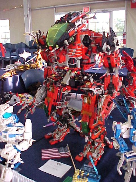 2sun-red-robot.jpg