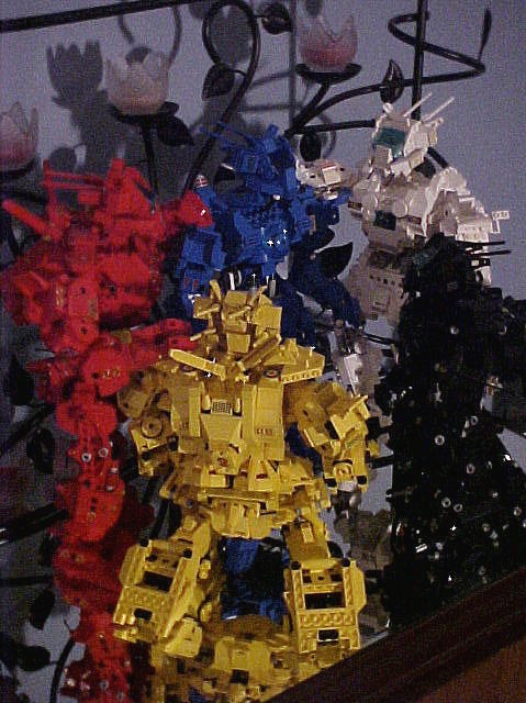 5-little-bots-2.jpg