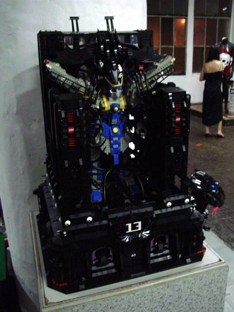 00-jcat07-a8.jpg