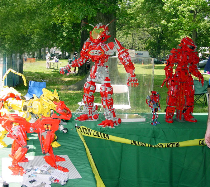 legomaster-6-7-08-c.jpg