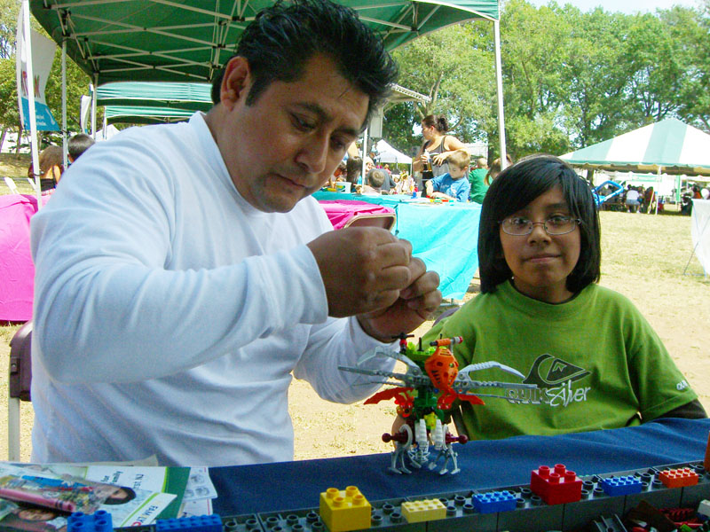 kids-kingdom-8-2010-a2.jpg