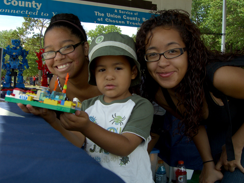 kids-kingdom-8-2010-b5.jpg