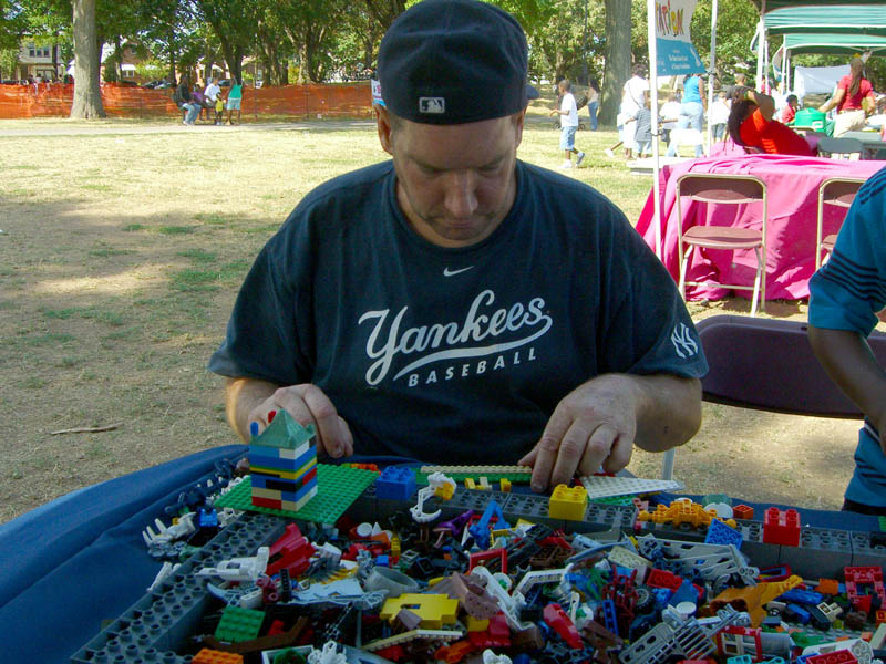 kids-kingdom-8-2010-d2.jpg