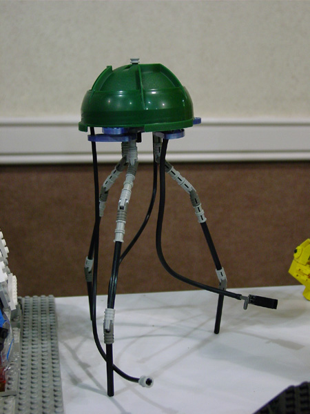 26-philcon-2004-1-sat-display.jpg