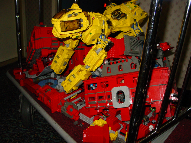 93-philcon-2004-2-sun-travel-damage.jpg