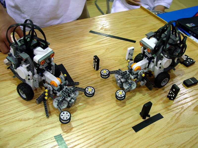 1-robo-rocks-nxt-2006.jpg