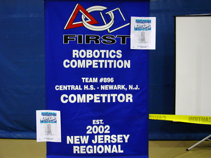 dsc01407-cool-banner-from-another-school.jpg