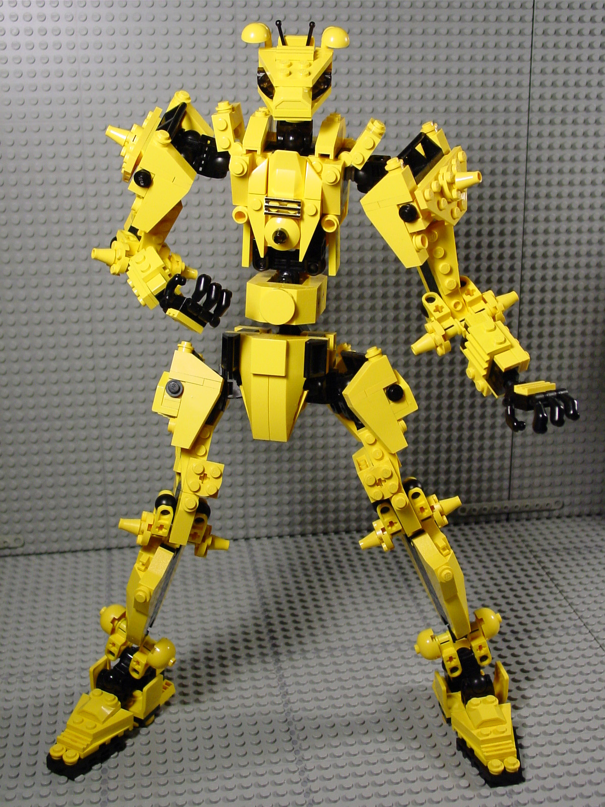 02-geofrebot-1200x1600.jpg