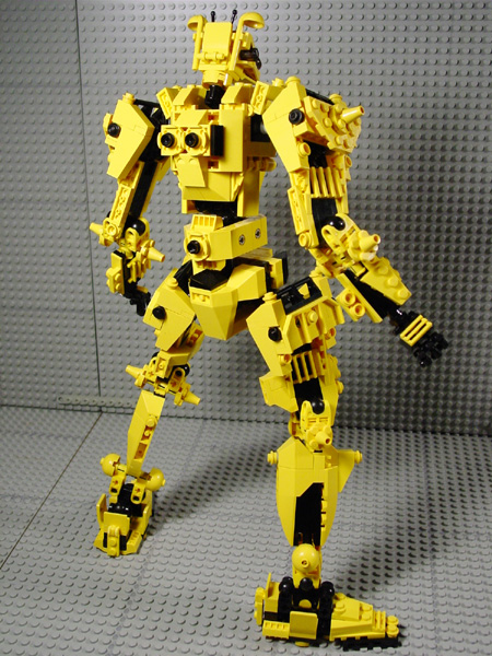 05-geofrebot-back.jpg