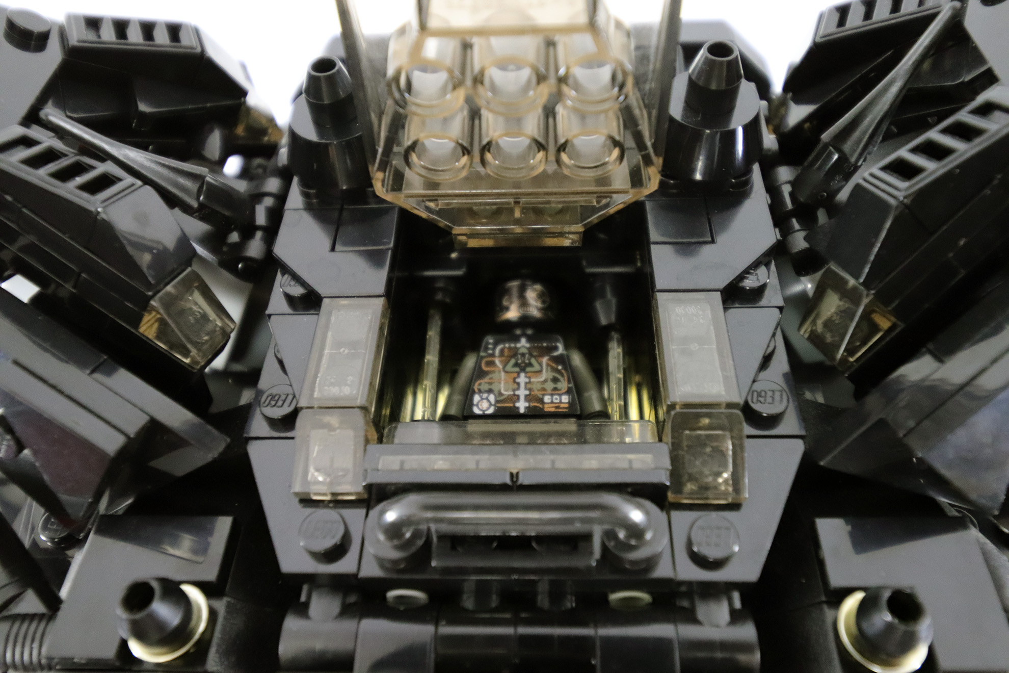 02-04-minifig-robot-ixicthis-eslc-2021.jpg