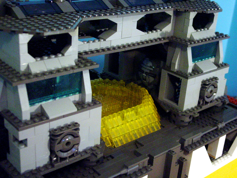 10-moonbase-05.jpg