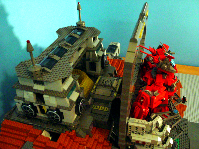 24-moonbase-05-top.jpg