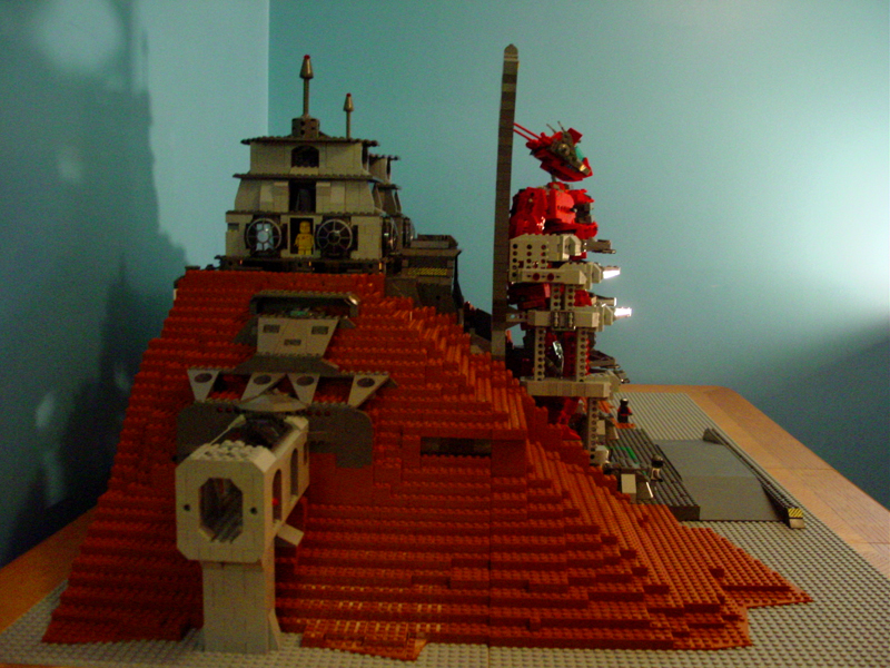 25-moonbase-05-left-side.jpg