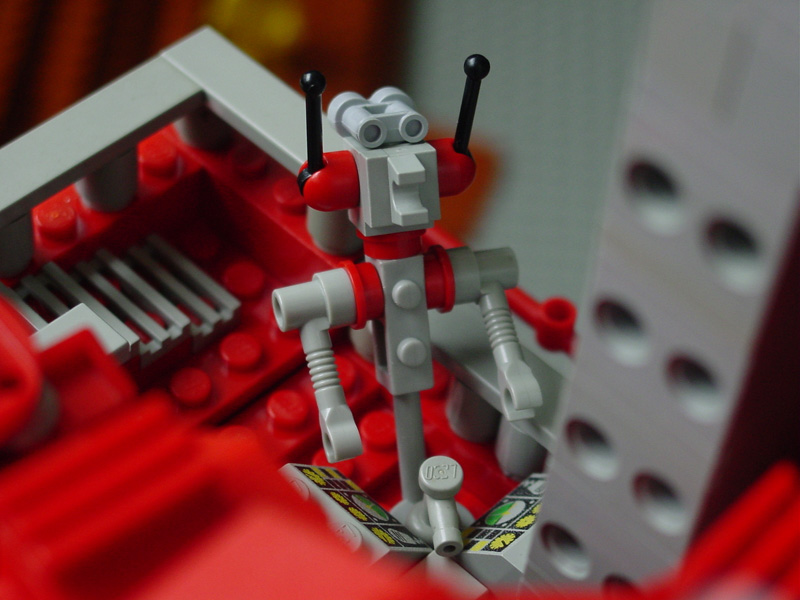 4-moonbase-06.jpg