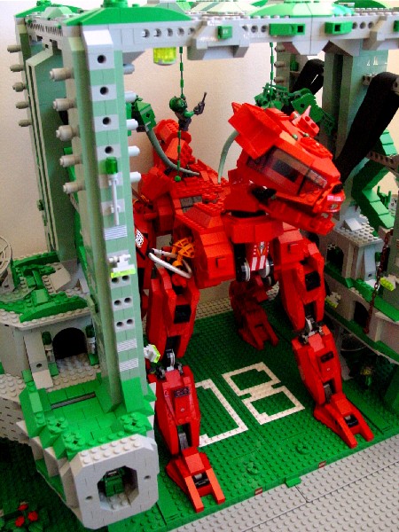 02-mech-bay-08-chili-den.jpg