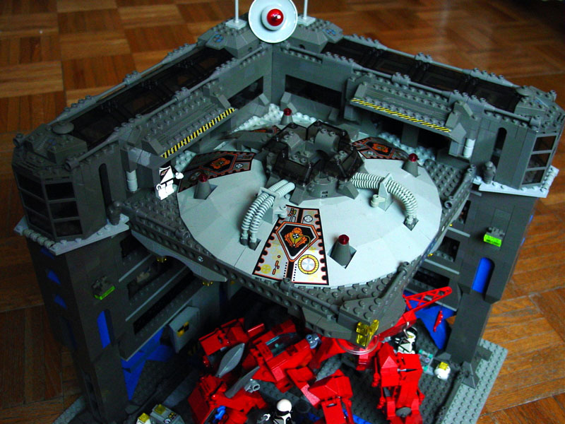 z2-mech-bay-14-new-top.jpg