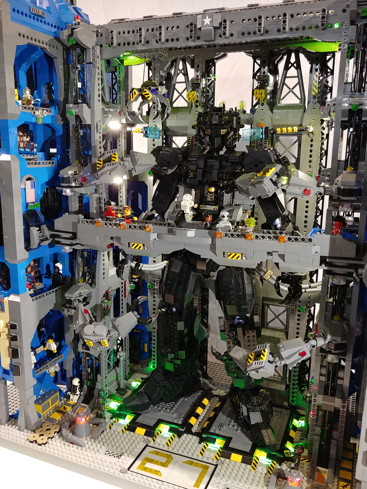 mech-bay-27-f001.jpg