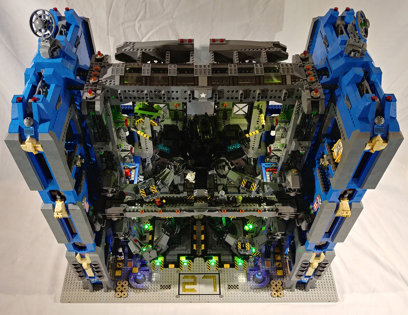 mech-bay-27-f003.jpg