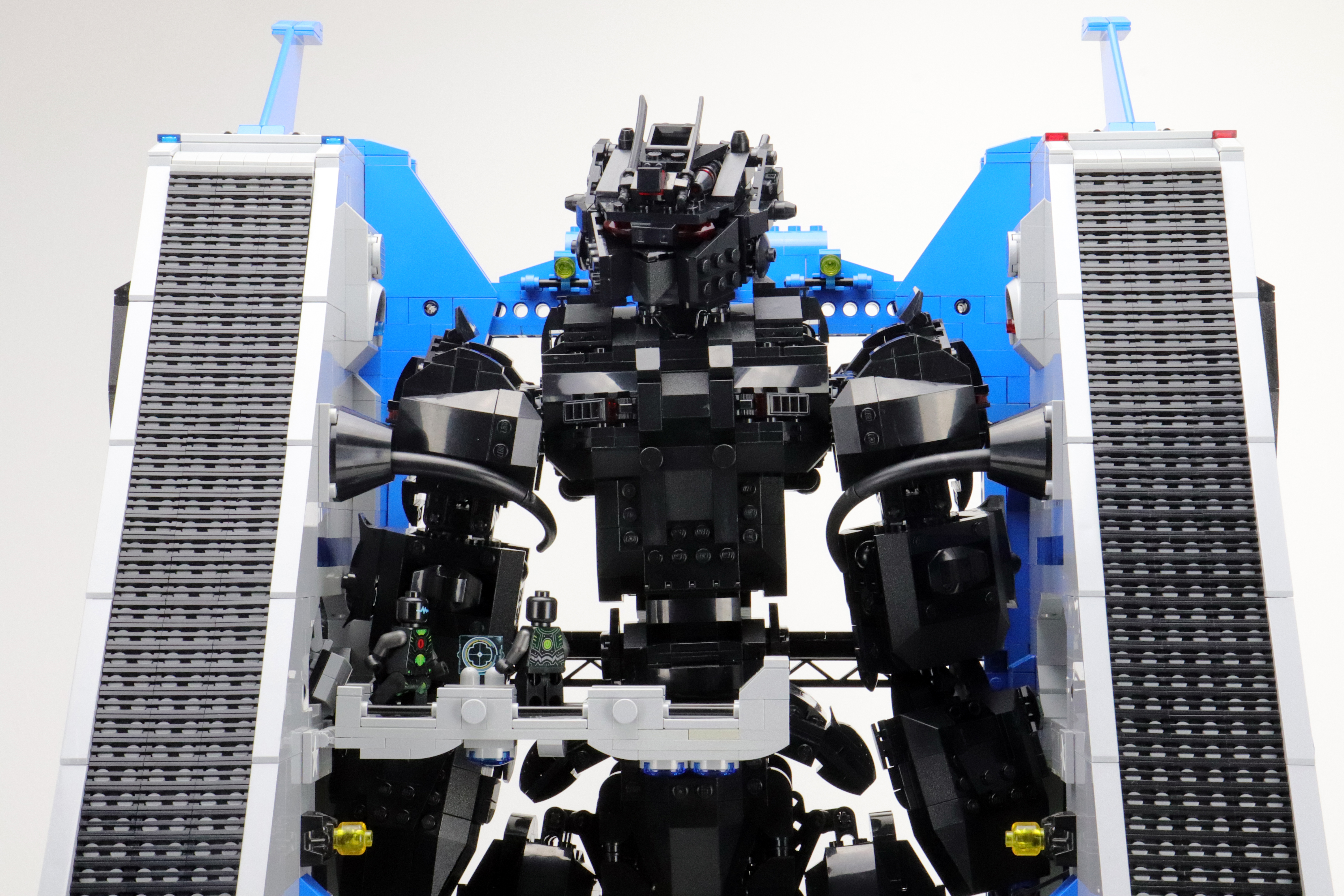 03-mech-bay-29.jpg