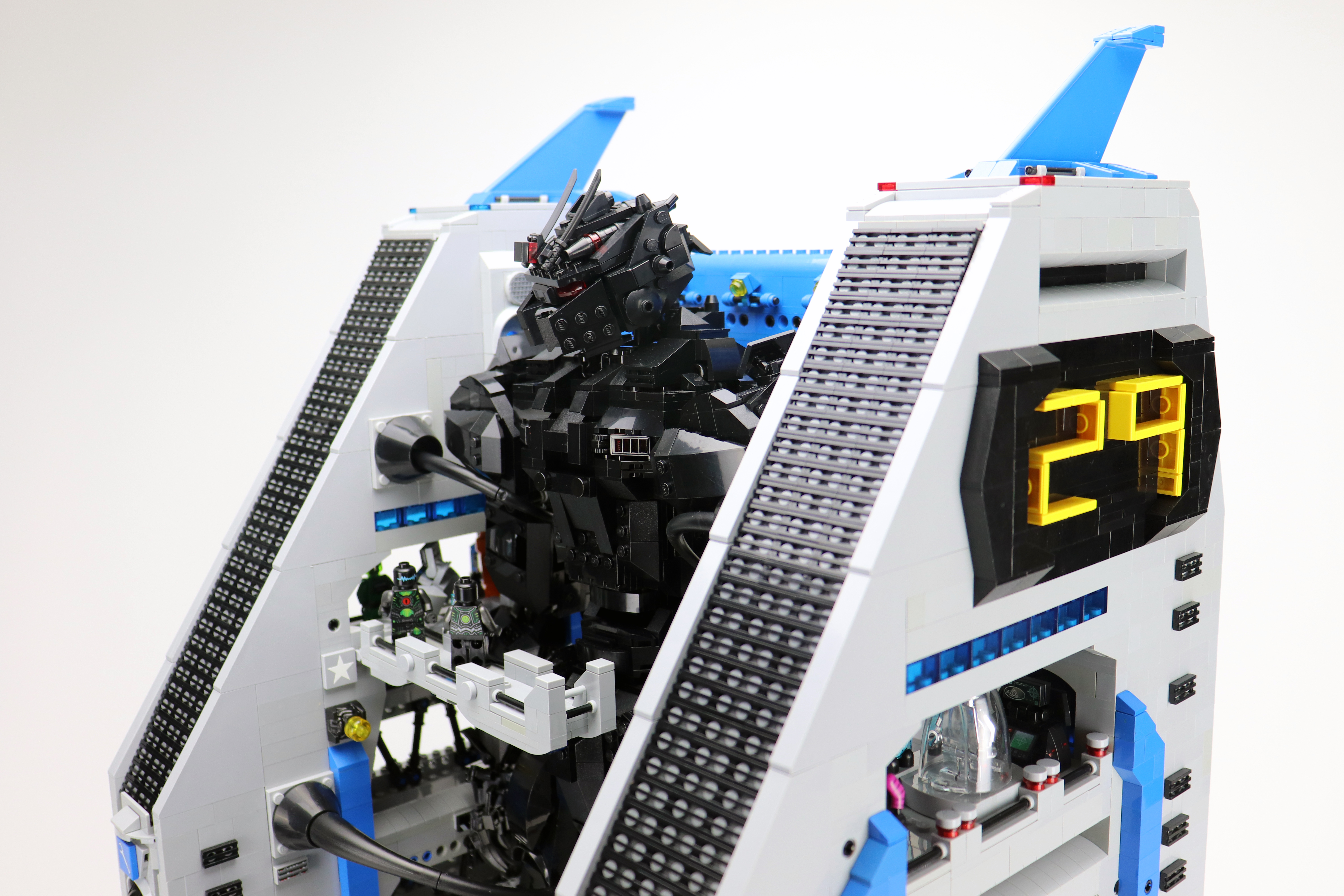 05-mech-bay-29.jpg