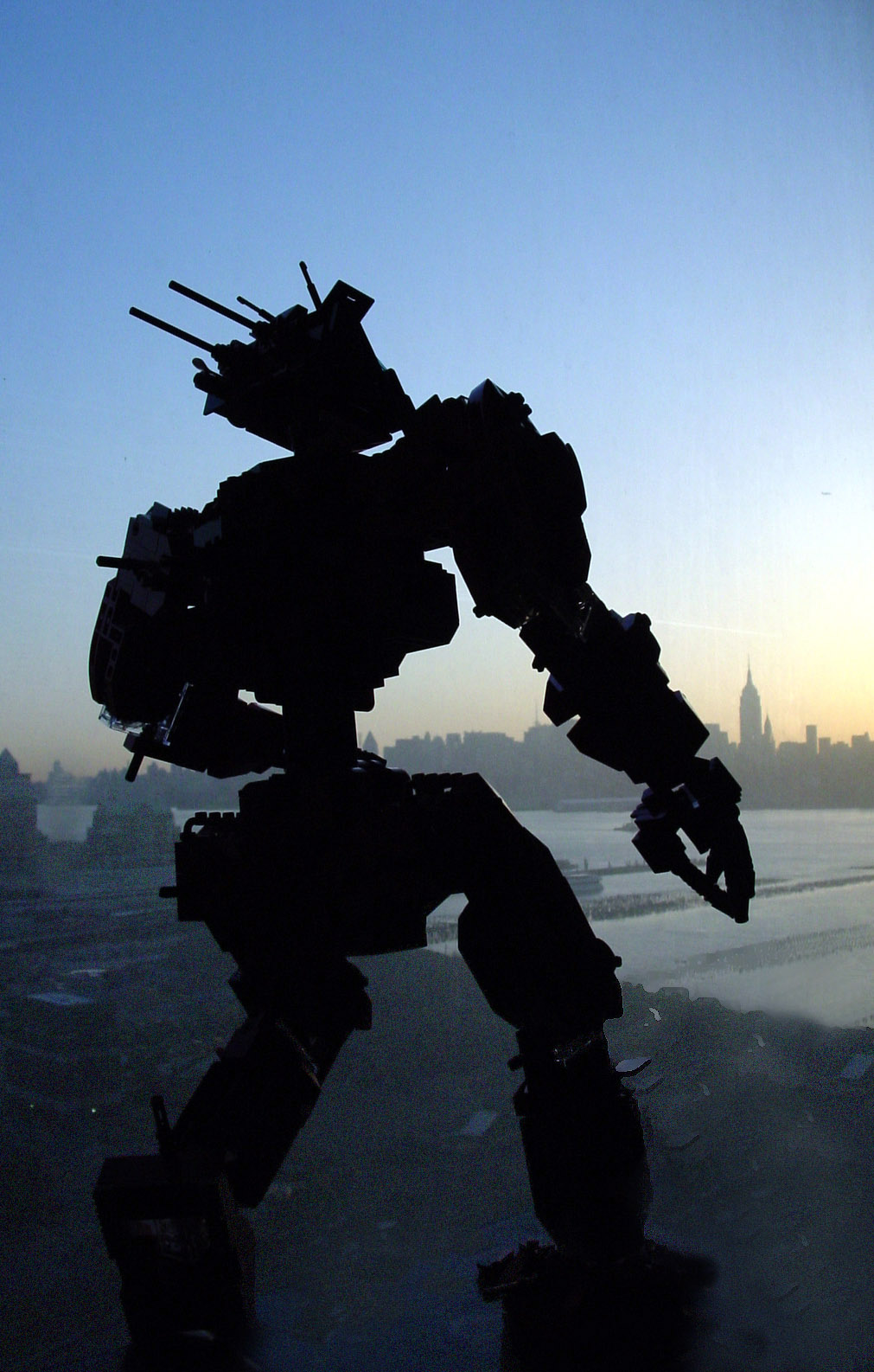 3-macro-bot-waterfront-waltz.jpg